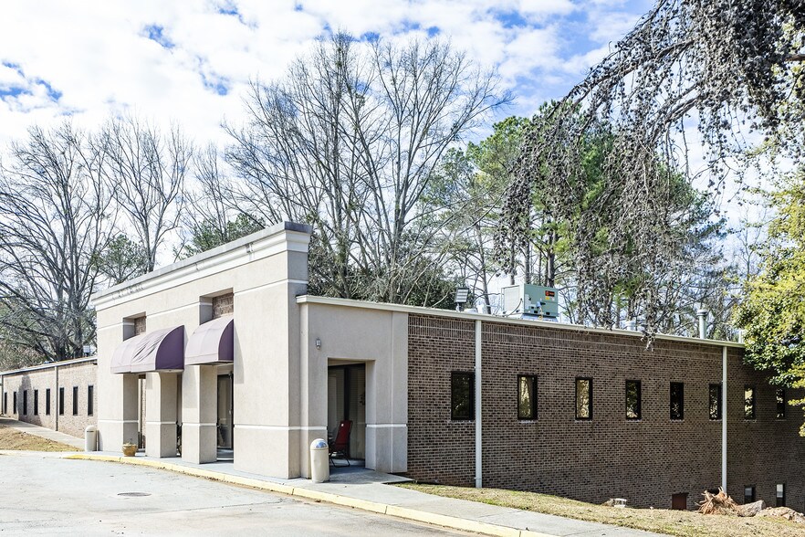 More Photos Of 2372 Lawrenceville Hwy, Decatur Assisted Living For Sale