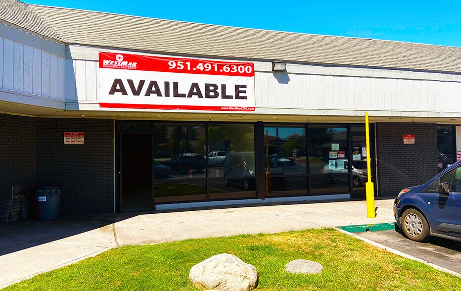 More Photos Of 3355 Iowa Ave, Riverside Unknown For Lease