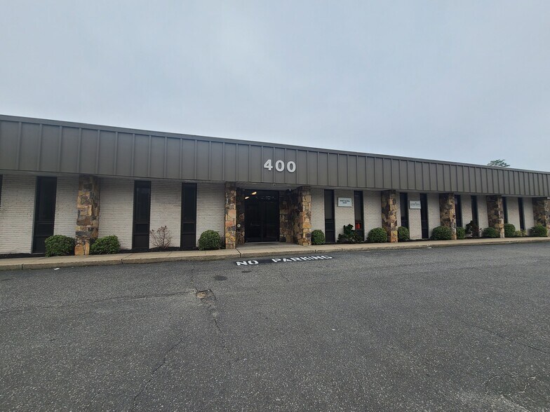 Primary Photo Of 400 Montauk Hwy, West Islip Medical For Lease