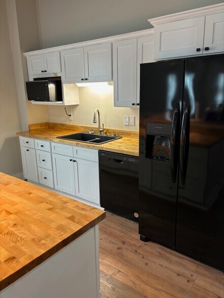 More Photos Of 2302 14th St, Gulfport Office Residential For Sale