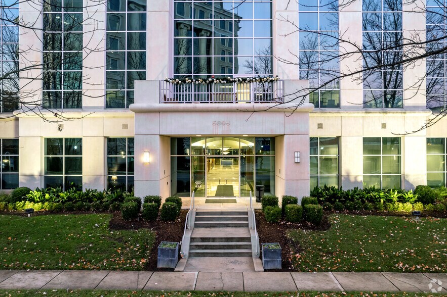 More Photos Of 5605 Carnegie Blvd, Charlotte Office For Lease