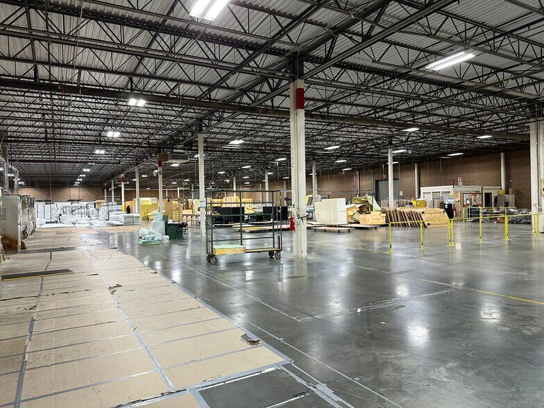 More Photos Of 1800 Conover Blvd E, Conover Industrial For Lease