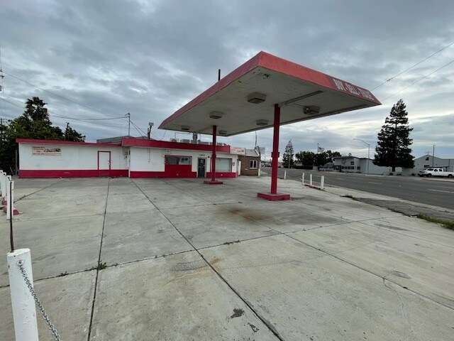 More Photos Of 1060 N Golden State Blvd, Turlock Office For Sale