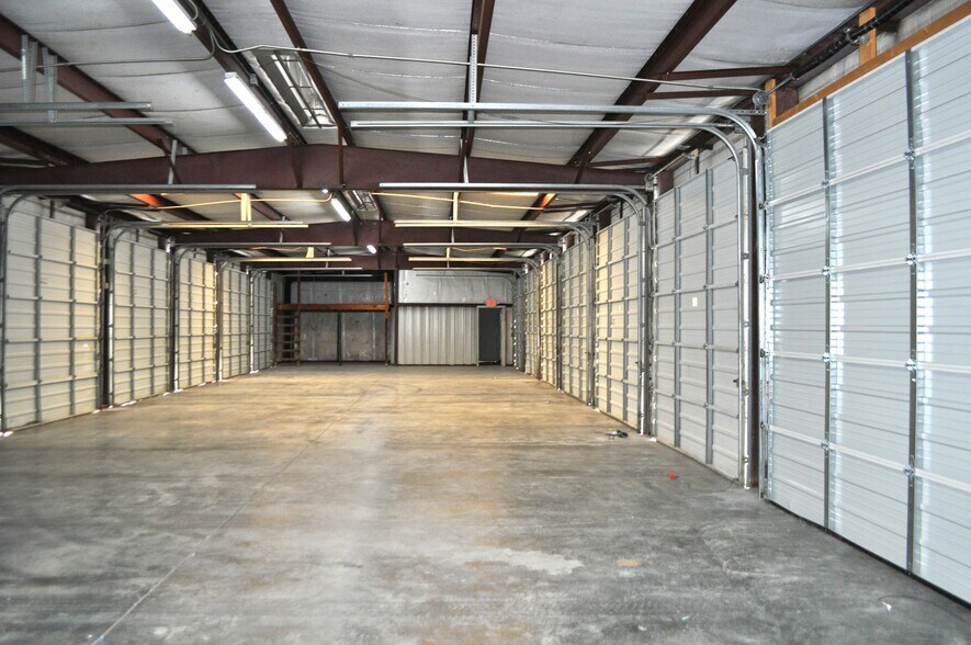 More Photos Of 2333 W Emory Rd, Powell Industrial For Sale