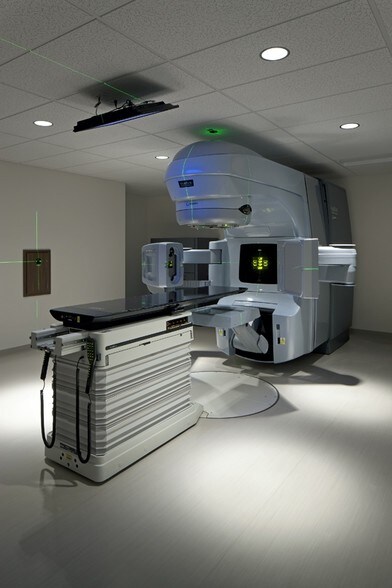 More Photos Of 44151 15th St W, Lancaster Medical For Lease