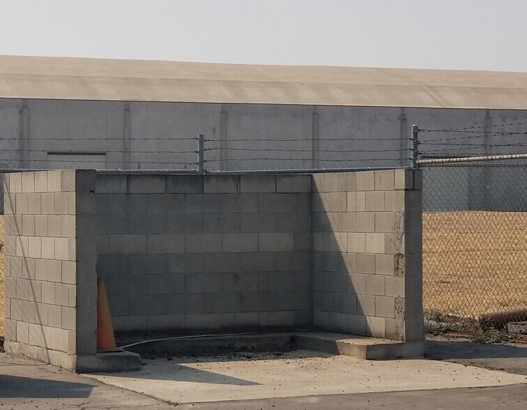 More Photos Of 2260 Cooper Ave, Merced Distribution For Lease