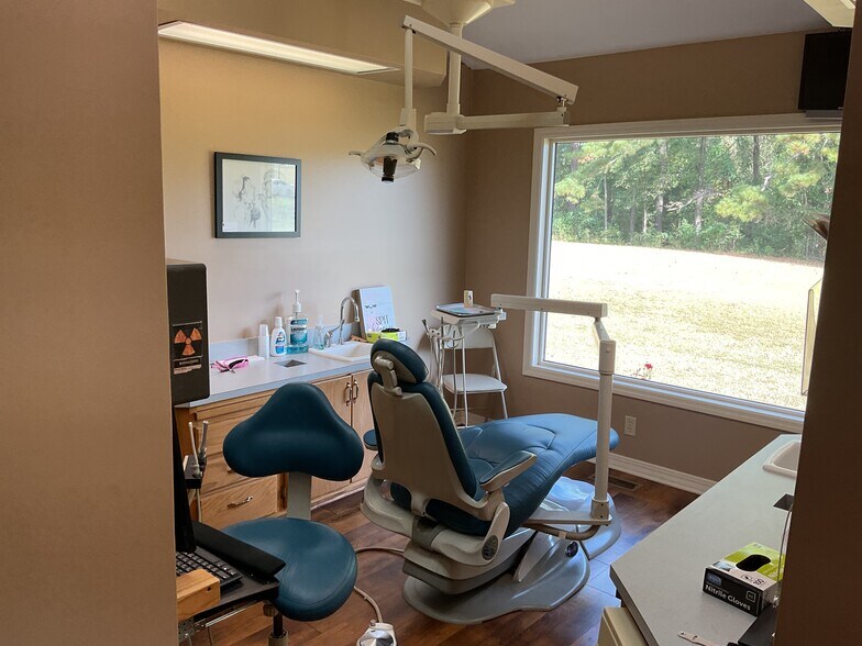 More Photos Of 1666 S Forest Ave, Luverne Medical For Sale