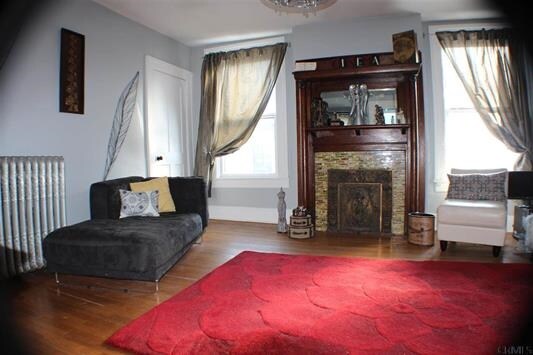 More Photos Of 562 5th Ave, Troy Specialty For Lease