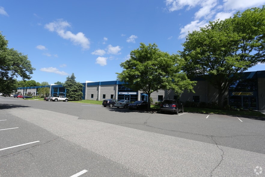 More Photos Of 743-745 Alexander Rd, Princeton Light Distribution For Lease