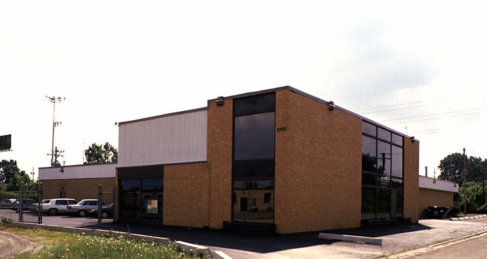 More Photos Of 1023 Cernan Dr, Bellwood Industrial For Sale