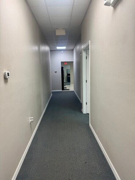 More Photos Of 6616-6636 Rowan Rd, New Port Richey Office For Lease