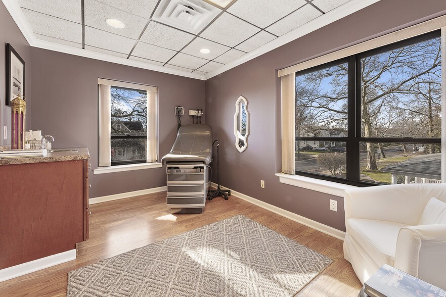 More Photos Of 188 E Bergen Pl, Red Bank Office For Sale