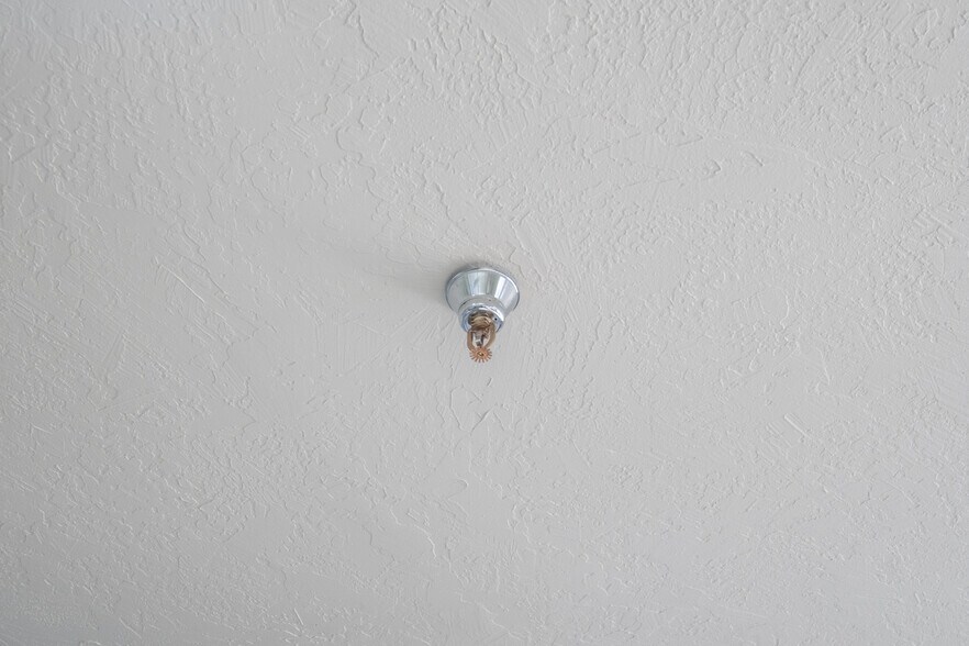 More Photos Of 2175 S Main Rd, Lebanon General Retail For Sale