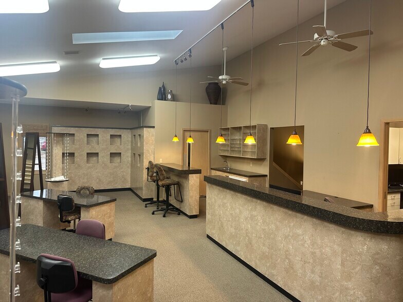 More Photos Of 2130 Brackett Ave, Eau Claire Medical For Lease