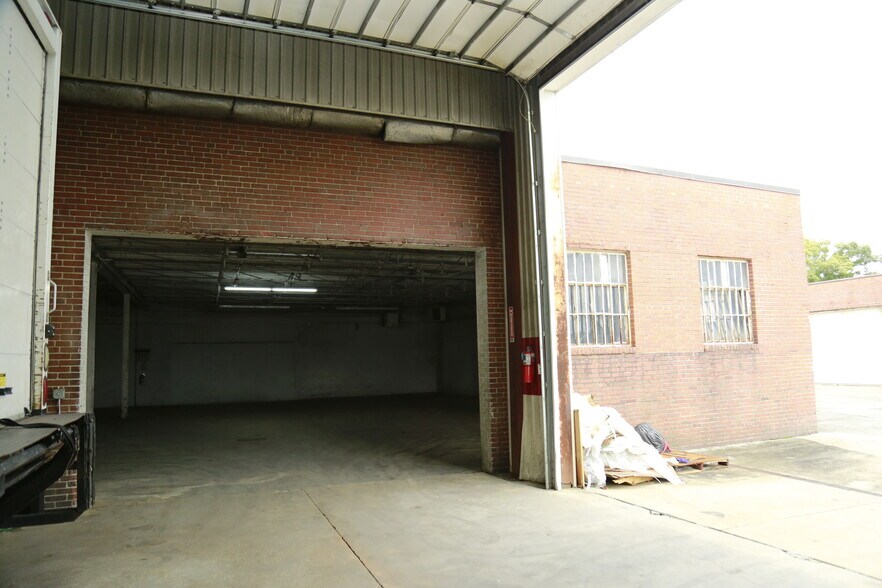 More Photos Of 1200 Morgantown Ave, Fairmont Warehouse For Sale