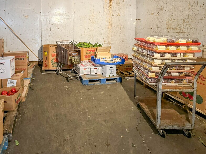 More Photos Of 13685 Ocean Gateway, Wye Mills General Retail For Sale