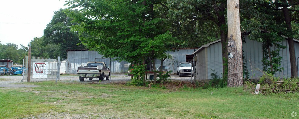More Photos Of 3200 Mary St, Little Rock Service For Lease