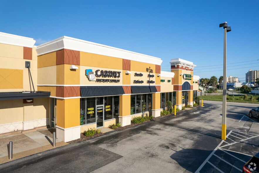 More Photos Of 1258 Ocean Shore Blvd, Ormond Beach General Retail For Lease