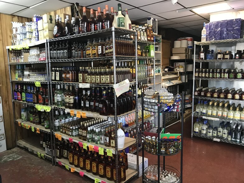 More Photos Of 6337 San Juan Ave, Jacksonville Bar For Sale