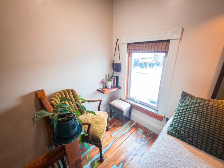 More Photos Of 127 N Main St, Amherst Storefront Retail Residential For Sale