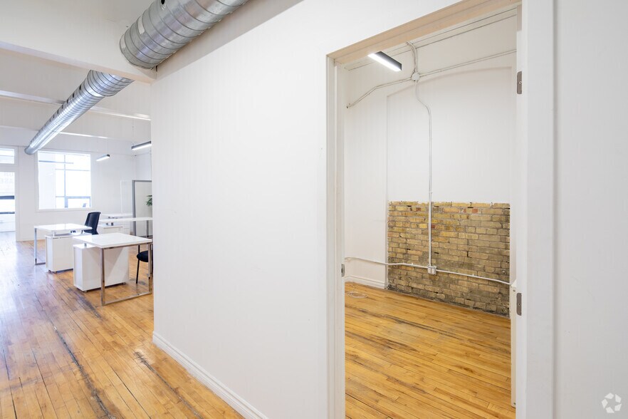 More Photos Of 639 Queen St W, Toronto Office For Lease