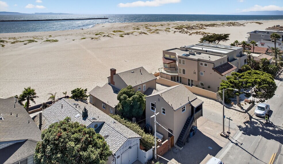 More Photos Of 3025 Ocean Dr, Oxnard Apartments For Sale