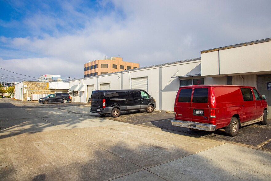 More Photos Of , Burlingame Flex For Sale