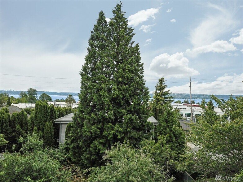 More Photos Of 808-810 6th St S, Kirkland Office Residential For Lease