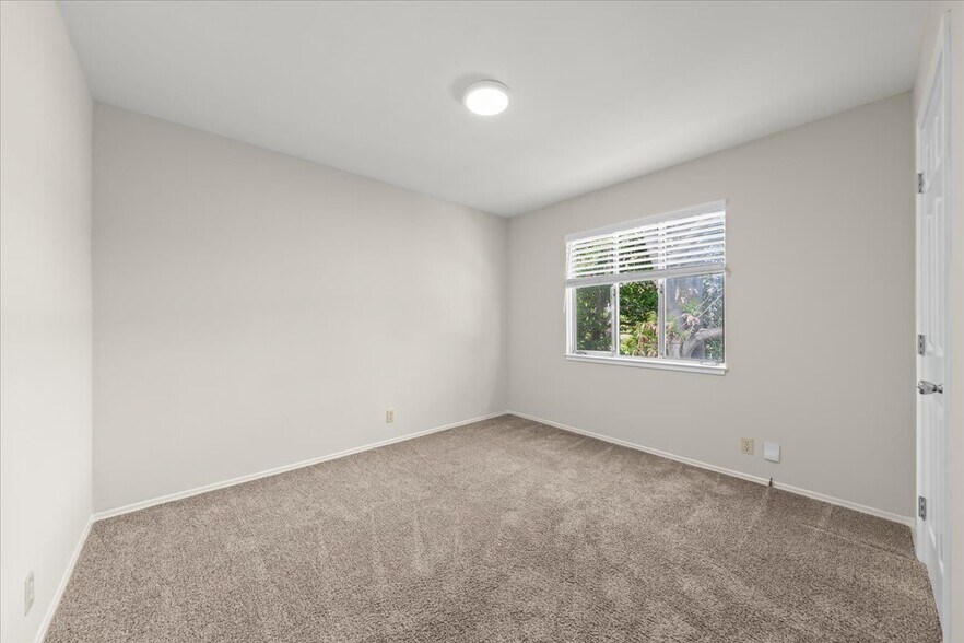 More Photos Of 121 N 8th St, San Jose Apartments For Sale