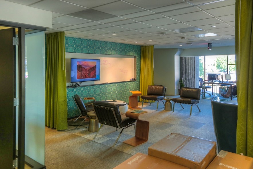 More Photos Of 2828 N Central Ave, Phoenix Loft Creative Space For Sale