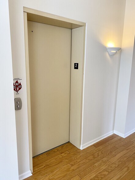 More Photos Of 900 S Western Ave, Chicago Apartments For Lease