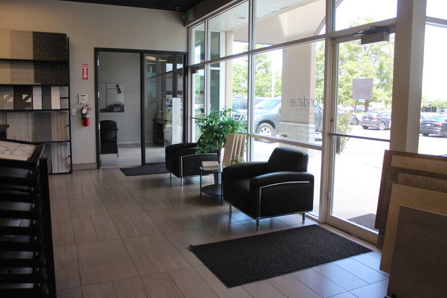 More Photos Of 2181 W California Ave, Salt Lake City Showroom For Lease