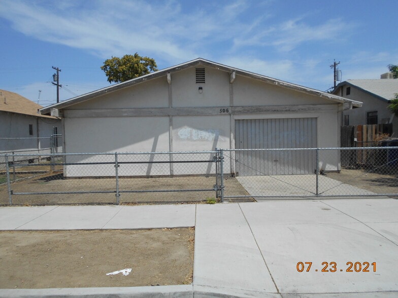 More Photos Of 506 Eye St, Bakersfield Warehouse For Sale