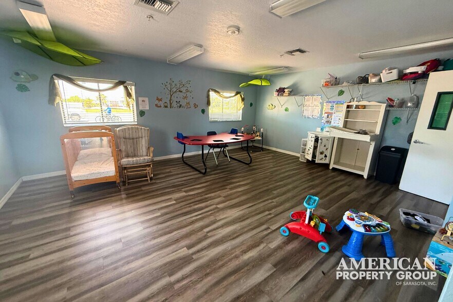 More Photos Of 2209 75th St W, Bradenton Religious Facility For Lease