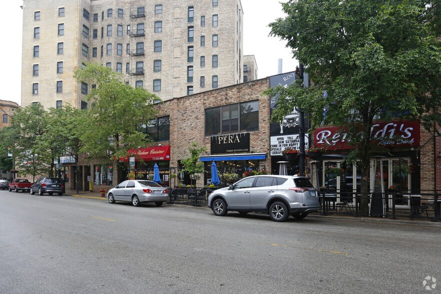 Primary Photo Of 2829-2833 N Broadway St, Chicago Storefront Retail Office For Lease