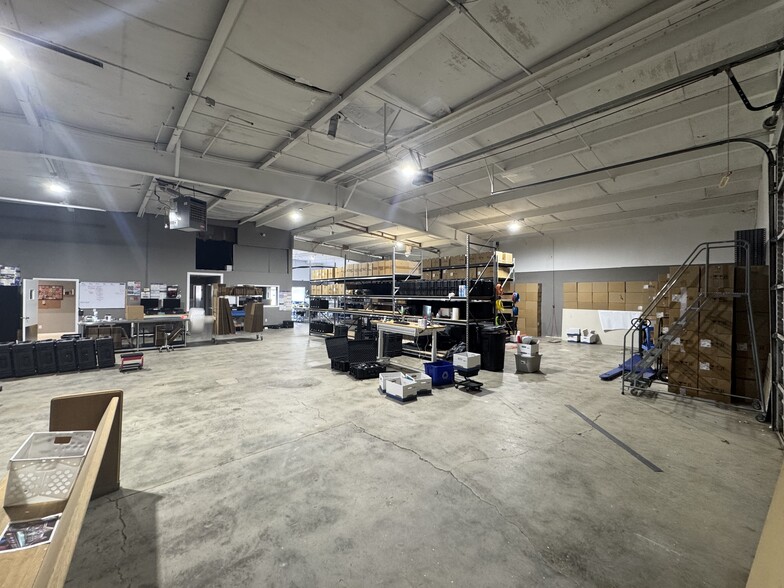 More Photos Of 909 N Scott Ave, Belton Warehouse For Sale