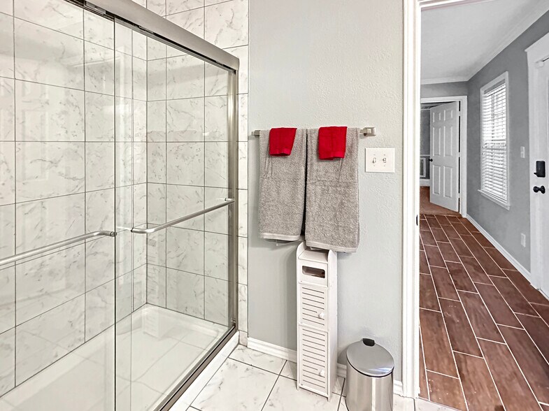 More Photos Of 503 S Arizona Dr, Celina Loft Creative Space For Lease