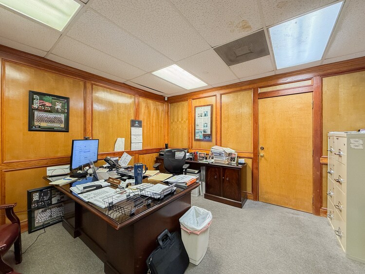 More Photos Of 4305 Hessmer Ave, Metairie Distribution For Sale