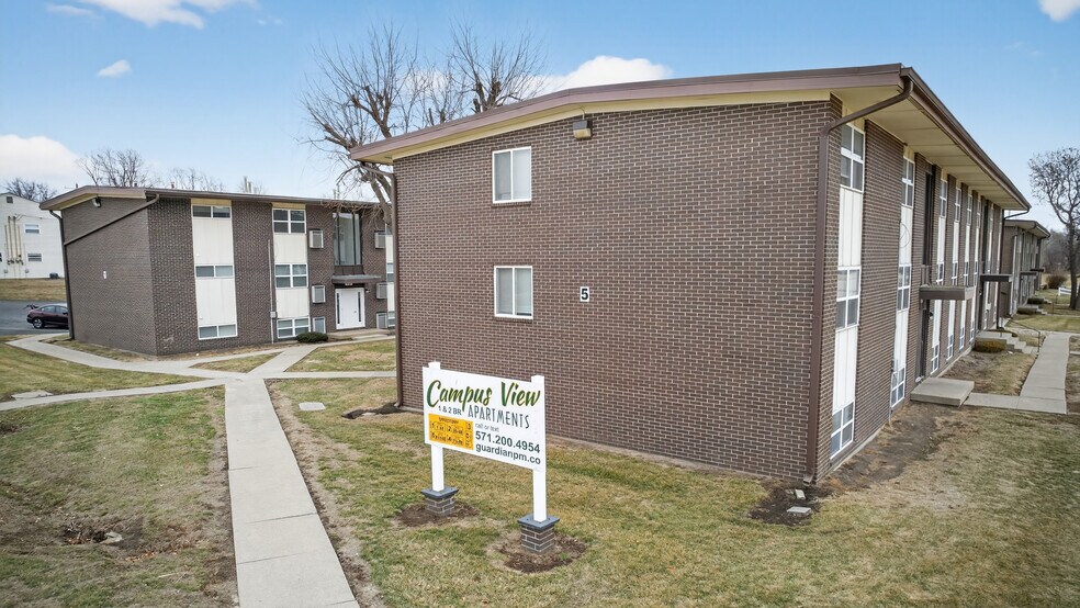 Primary Photo Of 1121 N College Dr, Maryville Apartments For Sale