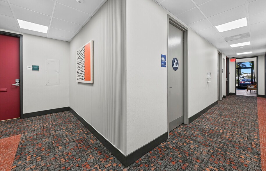 More Photos Of 910 W San Marcos Blvd, San Marcos Unknown For Lease