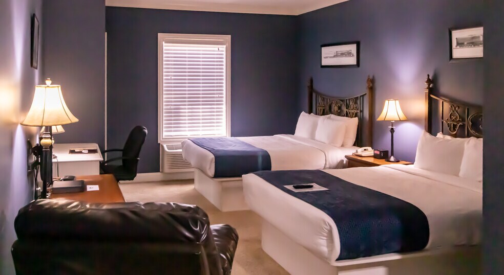 More Photos Of 1245 N Brown St, La Plata Hotel For Sale