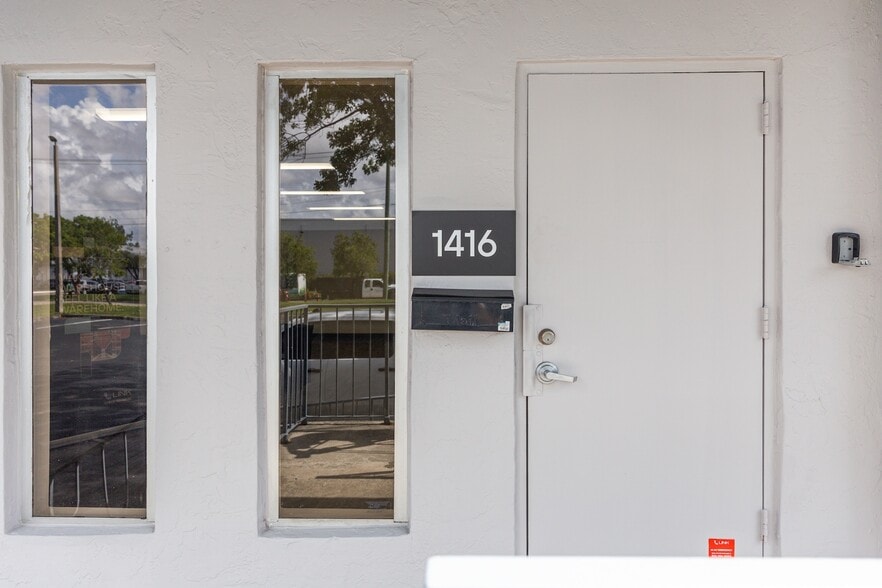 More Photos Of 1400-1466 NW 82nd Ave, Doral Refrigeration Cold Storage For Lease
