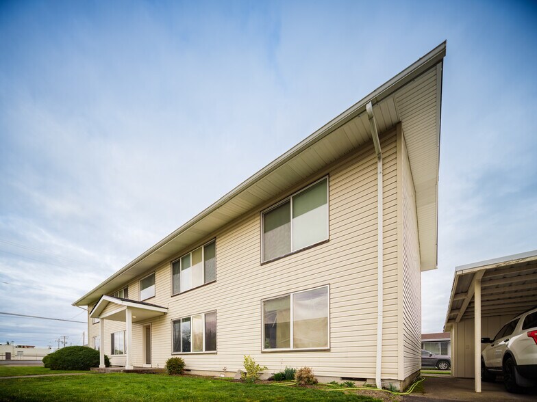 More Photos Of 920 18th Ave SW, Albany Apartments For Sale