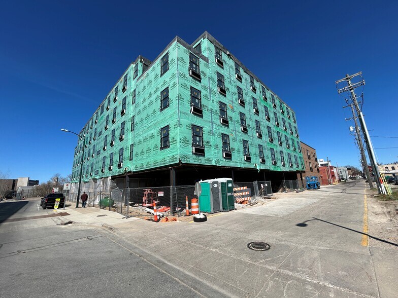 More Photos Of 137 Pine St, Traverse City Apartments For Lease