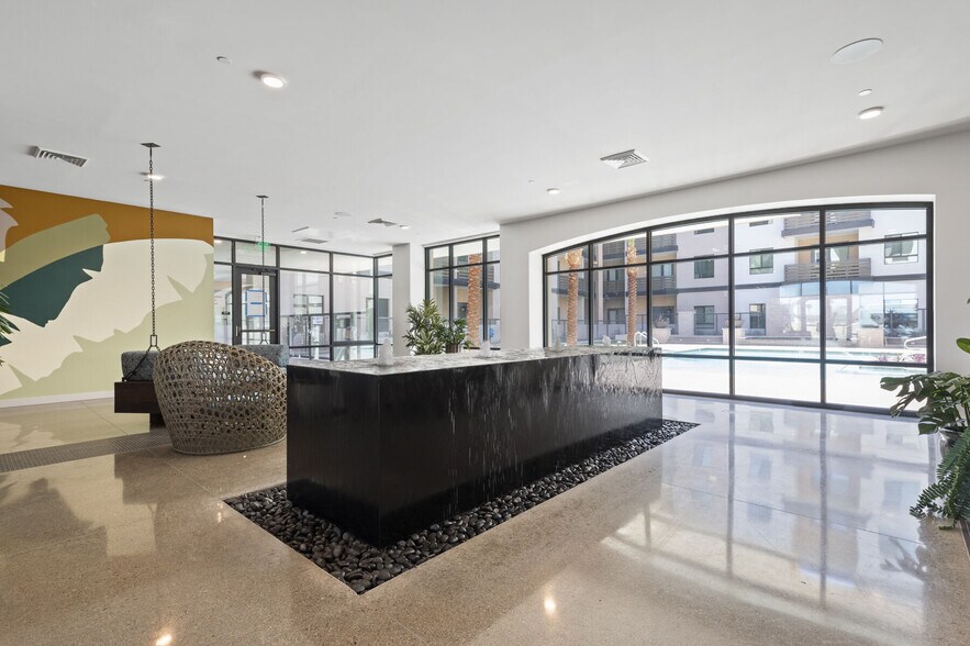 More Photos Of 2040-2060 N Scottsdale Rd, Scottsdale Apartments For Lease