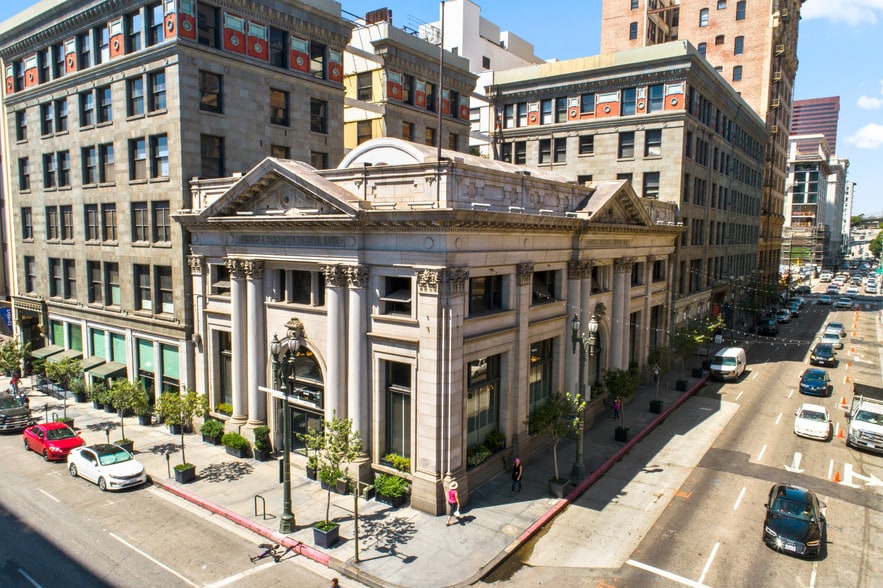 More Photos Of 401 S Main St, Los Angeles Loft Creative Space For Lease