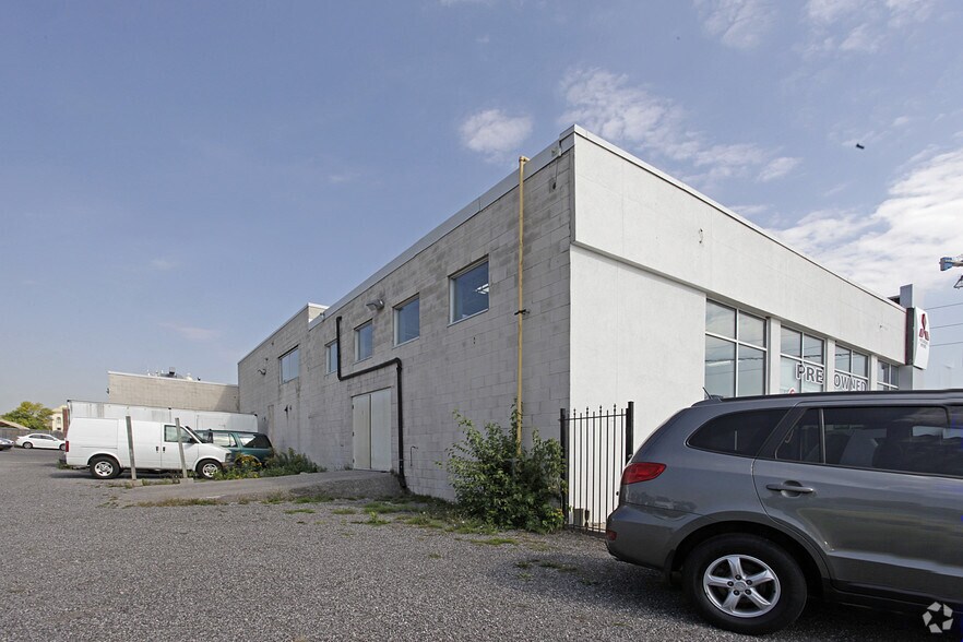 More Photos Of 11262 Yonge St, Richmond Hill Auto Dealership For Sale