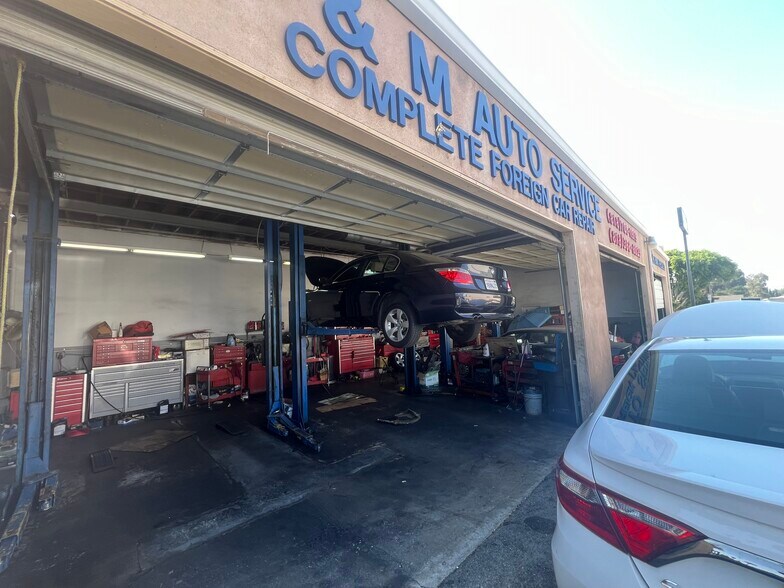 More Photos Of 17733 Chatsworth St, Granada Hills Auto Repair For Sale