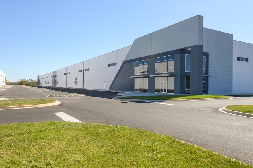 More Photos Of 212 Tribal Rd, Blacksburg Unknown For Lease