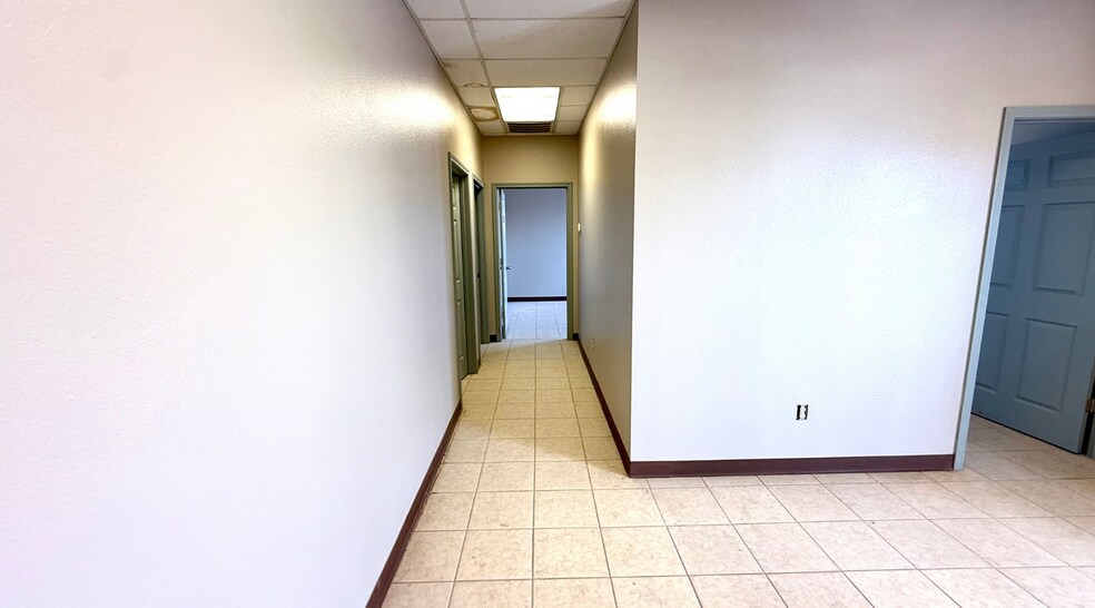 More Photos Of 12920 State Highway 191, Midland Warehouse For Lease